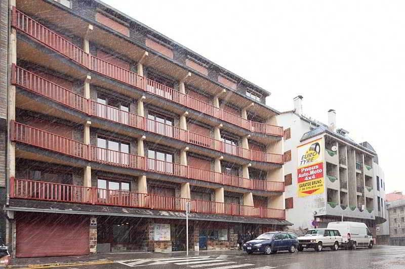 Kione Calgary Apartment Pas De La Casa Ngoại thất bức ảnh